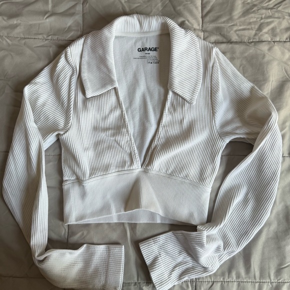 garage white collared long sleeve top - Picture 1 of 3